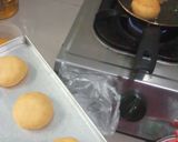Foto langkah ke 7 dari resep Donat Bomboloni Ubi Kuning Lembut.