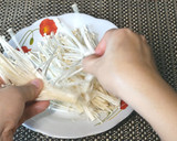 Foto langkah ke 3 dari resep Jamur Enoki Goreng Crispy Renyah dan Tahan Lama.