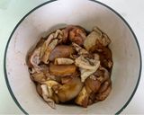 A picture of step 1 of Three Cup Chicken with King Oyster Mushrooms.