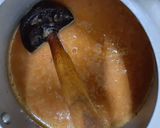 A picture of step 4 of Sindhi chicken curry.