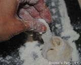 A picture of step 10 of Garlic knots.