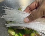 Gambar langkah 3 resipi Sayur Cendawan dan Petola.