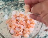 Foto del paso 5 de la receta: Elote y camarón en ensalada