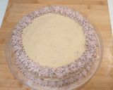 Foto del paso 4 de la receta: Tarta de galletas con moka