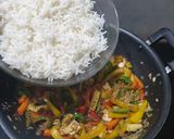 A picture of step 6 of Capsicum Paneer Rice.