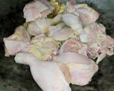 Foto langkah ke 2 dari resep Ayam Saus Karamel ala Najah.