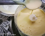 A picture of step 6 of Mango pancake with mango sauce.