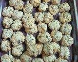 Gambar langkah 3 resipi Crunchy Cornflakes.