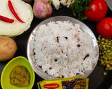 झटपट रंगीला पुलाव (jhatpat rangila pulav recipe in marathi) रेसिपी स्टेप 1 फोटो 
