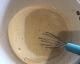 Foto del paso 3 de la receta: Torta de banano, fresa y mora