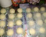 Foto langkah ke 6 dari resep Donat Super Empuk.