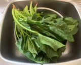 A picture of step 1 of How To Blanch Spinach.