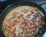 Foto del paso 2 de la receta: Tortilla dietética de cebolla, morrón y zanahoria