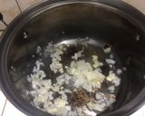 A picture of step 2 of Basic Filipino Spaghetti.