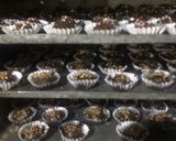 Foto langkah ke 5 dari resep Bola Coklat Kacang.