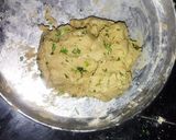 A picture of step 2 of Bajara Methi Roti.