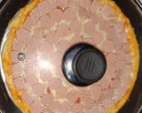 Foto langkah ke 5 dari resep Pizza Teflon simple.