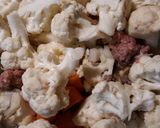 A picture of step 2 of Cauliflower, Carrots and Hamburger.