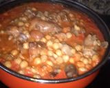 Foto del paso 3 de la receta: Patitas de cerdo con garbanzos