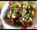 Foto langkah ke 4 dari resep Oseng jamur putren.