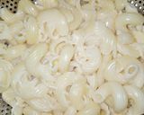 A picture of step 3 of Masala Pasta.