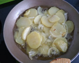 Foto del paso 2 de la receta: Patatas con Calabacín