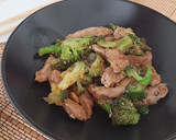 Foto del paso 5 de la receta: Solomillo salteado con brócoli -en microondas y sartén-