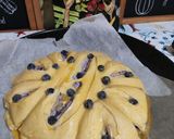 Pas rețetă Brioche cu cremă, pastă de brânză proaspătă și afine 10 fotografie