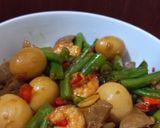 Foto langkah ke 5 dari resep Tumis baso udang telur puyuh.