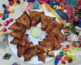 A picture of step 4 of Whole Wheat Aloo Samosas.