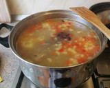 Foto del paso 9 de la receta: Espinazo de cerdo con patata en sopa para toda familia
