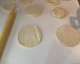 Foto del paso 4 de la receta: Bocadillos de atún con pan libanés