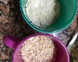Foto del paso 1 de la receta: Galletitas integrales de banana, coco y miel