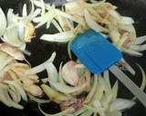 Foto del paso 5 de la receta: 🌭Salchichas de pollo al vino🍷