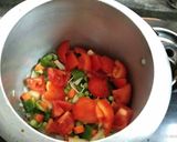 A picture of step 3 of Pav Bhaji With Mixed Vegetables Cooked in Pressure Cooker.