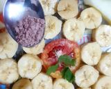 A picture of step 3 of Banana fruit chaat.