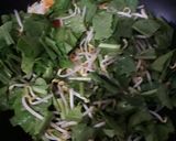 Foto langkah ke 3 dari resep Bihun goreng telur bebek.