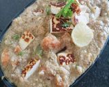 A picture of step 8 of Vegetable Paneer korma in white gravy.