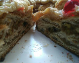Foto del paso 7 de la receta: Rosca de pascua rellena de dulce de leche
