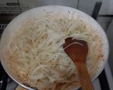 Foto del paso 1 de la receta: Huevo con cebolla🥚