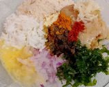 صورة لخطوة 2 من وصفة 🍲 طاجين الحمص بالكورجات والبطاطا المحشية