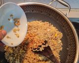 รูปขั้นตอนการทำที่ 3 ของ ข้าวผัดกระเทียมไข่