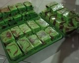 Foto langkah ke 7 dari resep Bolu kukus potong.
