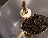 Une image de l'étape 1 de Beurre fumé au thé Grand Lapsang Souchong.