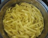 Foto del paso 1 de la receta Pasta fresca con almejas y cebollino