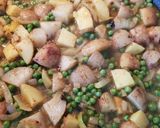 A picture of step 3 of Spicy Red Cabbage with Peas and Pots.