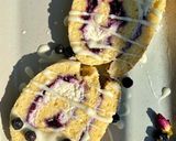Áfonyás-túrós piskótatekercs mindenmentesen recept fázis 6 fotója
