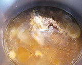 Foto del paso 1 de la receta: 98. Caldo de pollo con verduras deshidratadas