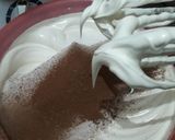Foto langkah ke 3 dari resep Bolu coklat panggang 4 telur.