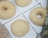 Foto langkah ke 3 dari resep Donat maizena.